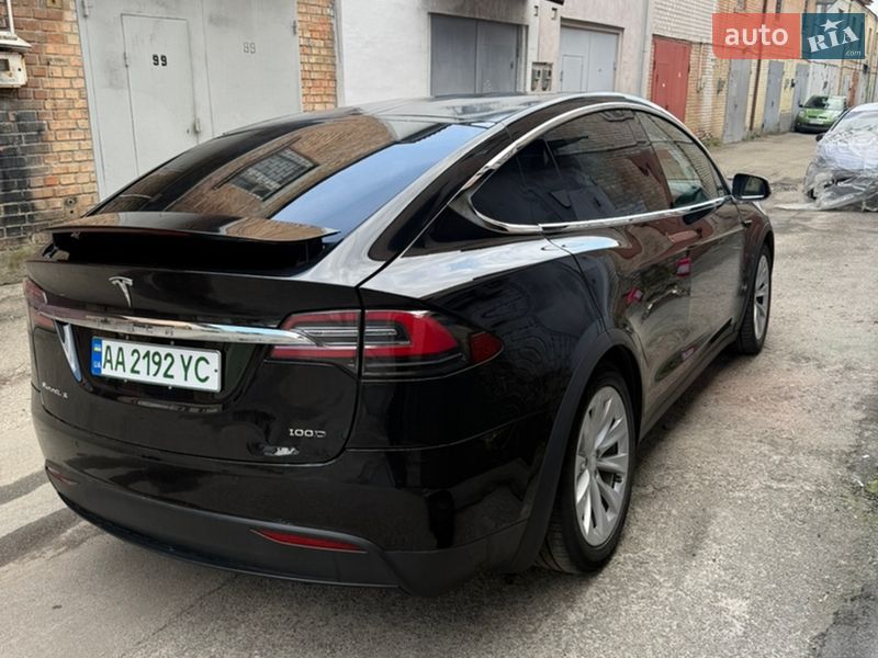 Позашляховик / Кросовер Tesla Model X 2017 в Києві фото 2 Позашляховик / Кросовер Tesla Model X 2017 в Києві