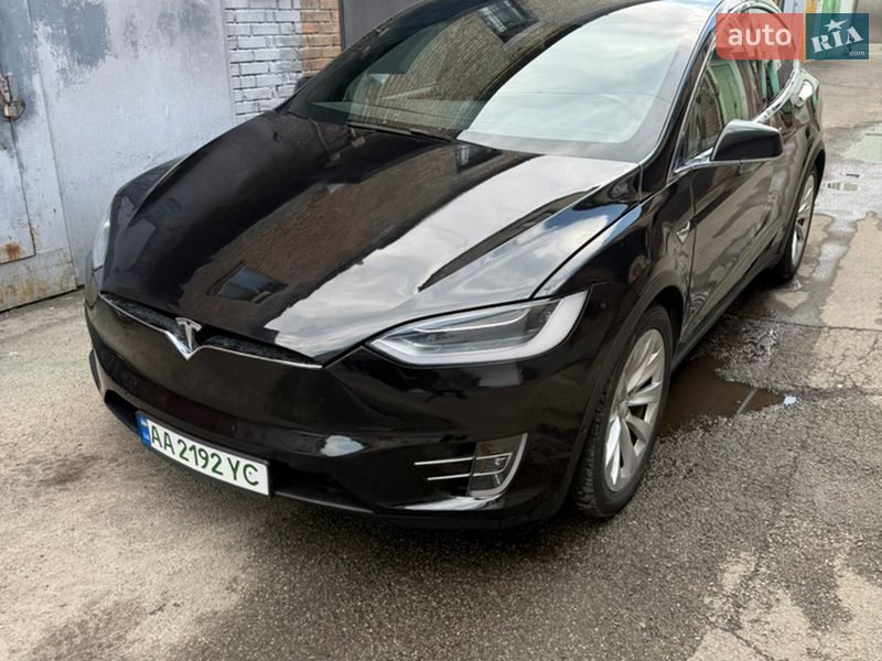 Позашляховик / Кросовер Tesla Model X 2017 в Києві фото 7 Позашляховик / Кросовер Tesla Model X 2017 в Києві