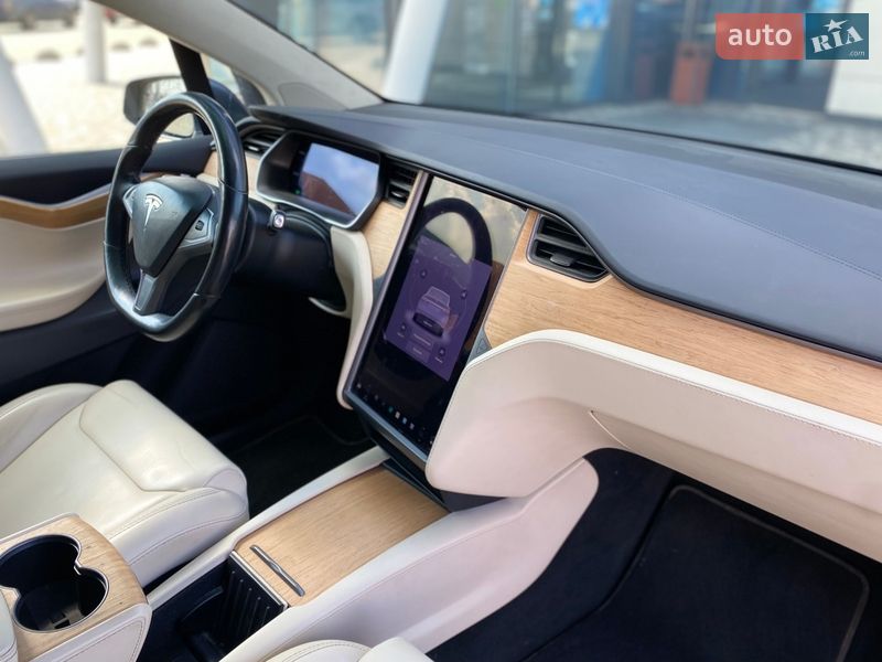 Внедорожник / Кроссовер Tesla Model X 2018 в Киеве фото 14 Внедорожник / Кроссовер Tesla Model X 2018 в Киеве