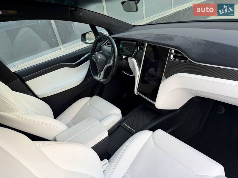Внедорожник / Кроссовер Tesla Model X 2017 в Киеве