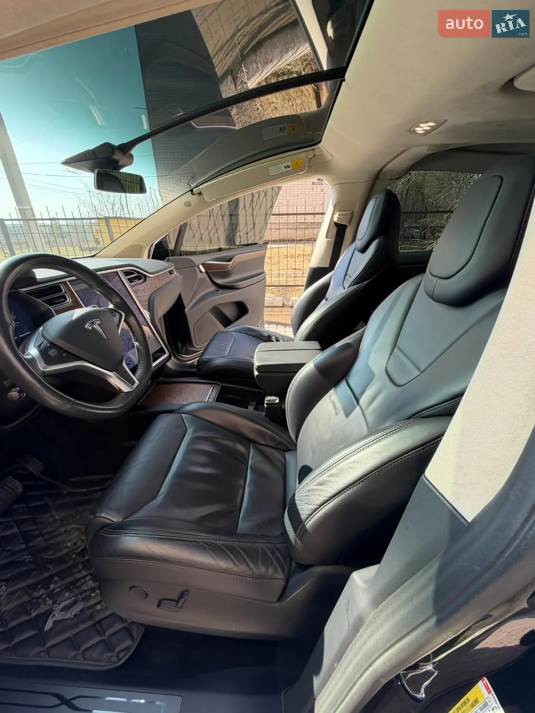 2017 Tesla Model X - мініатюра 42