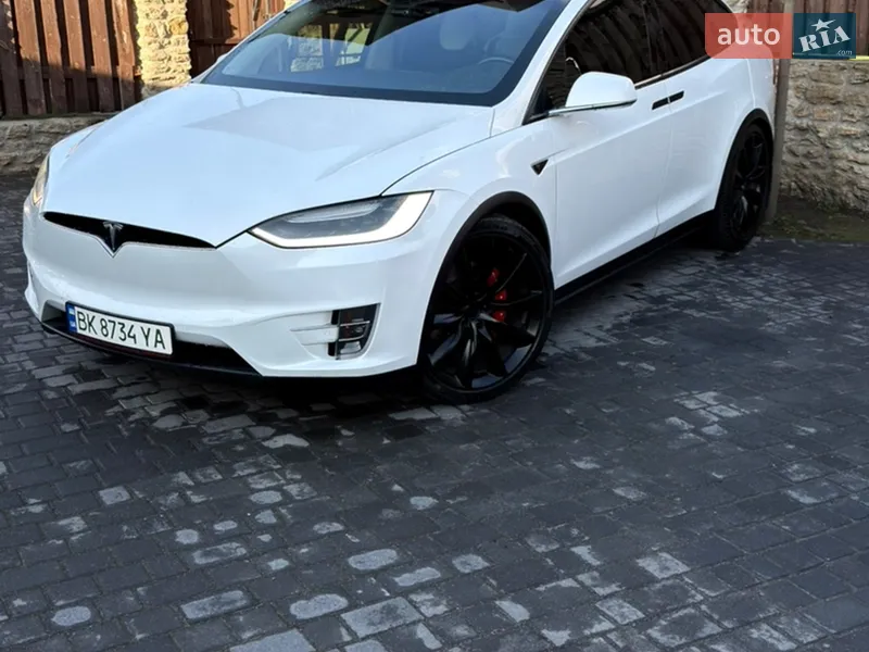 Tesla Model X 2016