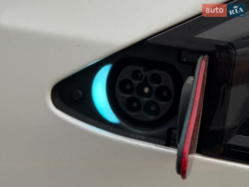 Внедорожник / Кроссовер Tesla Model X 2020 в Киеве