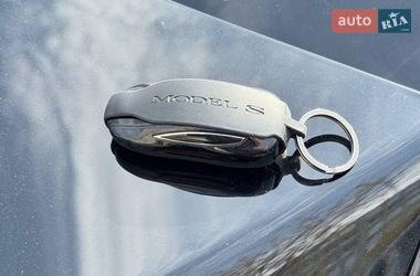 Позашляховик / Кросовер Tesla Model X 2018 в Дніпрі