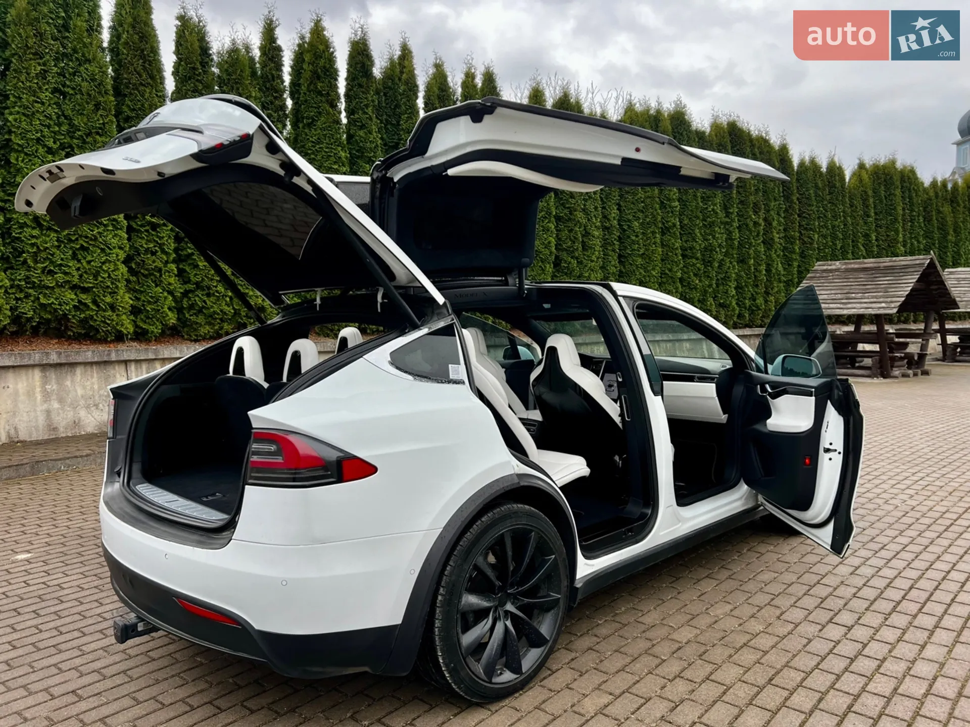 2016 Tesla Model X - мініатюра 16