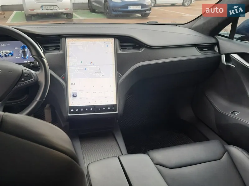 Tesla Model X 2017 VIN 5YJXCBE28HF075215 фото оголошення 10 з 55