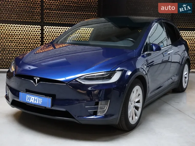 Tesla Model X 2018