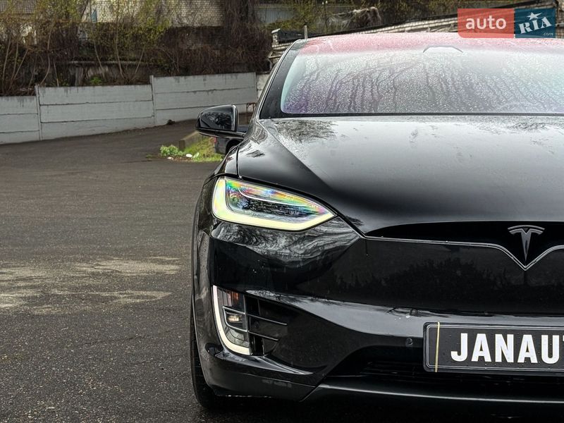 Позашляховик / Кросовер Tesla Model X 2017 в Харкові