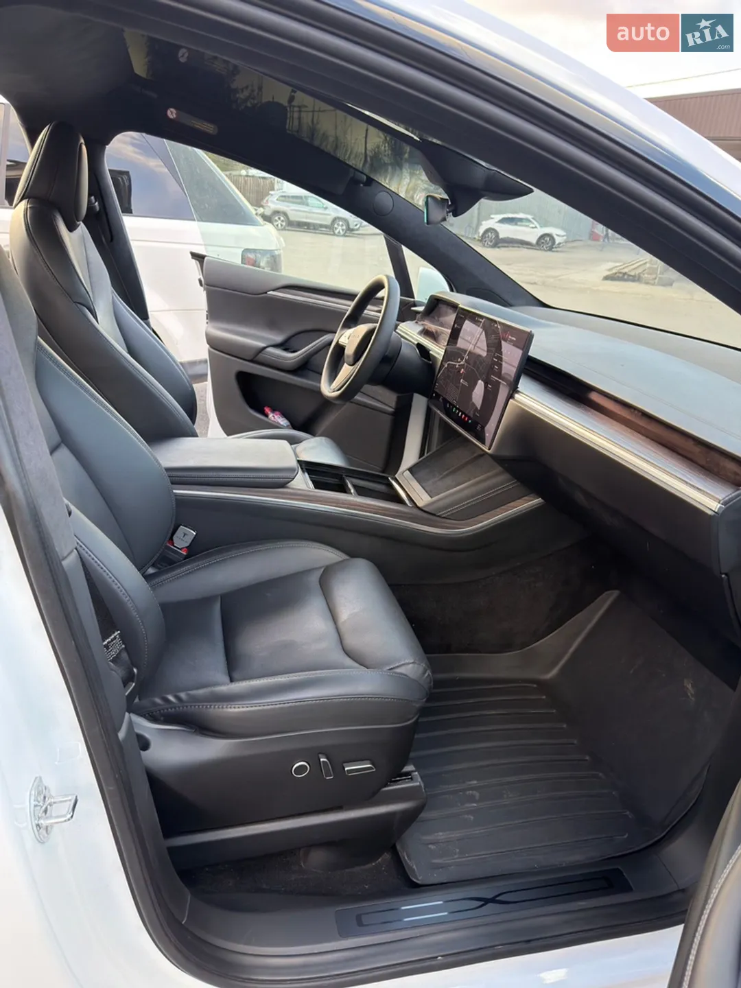 2023 Tesla Model X - мініатюра 16
