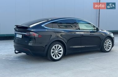 Внедорожник / Кроссовер Tesla Model X 2017 в Киеве