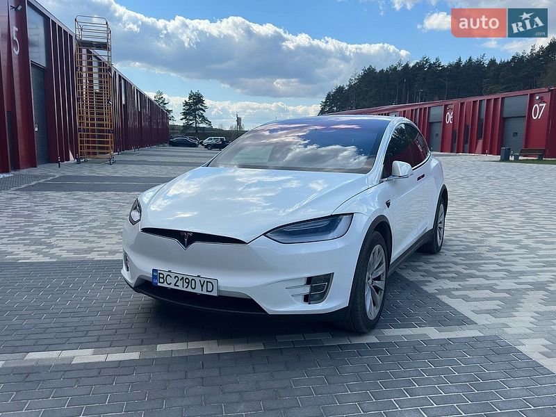 Tesla Model X 2017