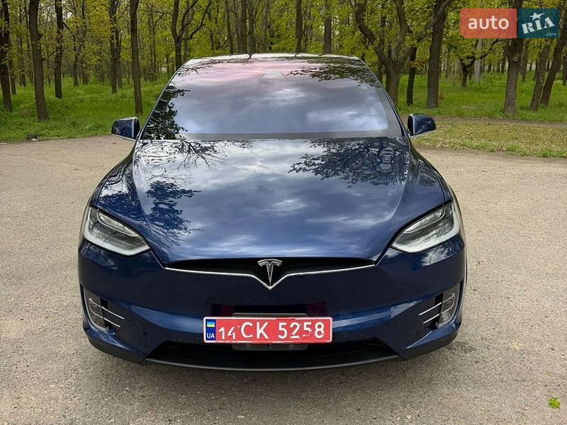 Tesla Model X 2017