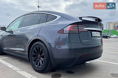 Внедорожник / Кроссовер Tesla Model X 2017 в Киеве