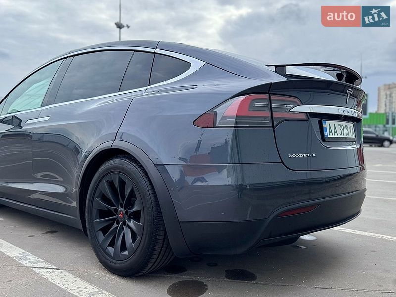 Внедорожник / Кроссовер Tesla Model X 2017 в Киеве