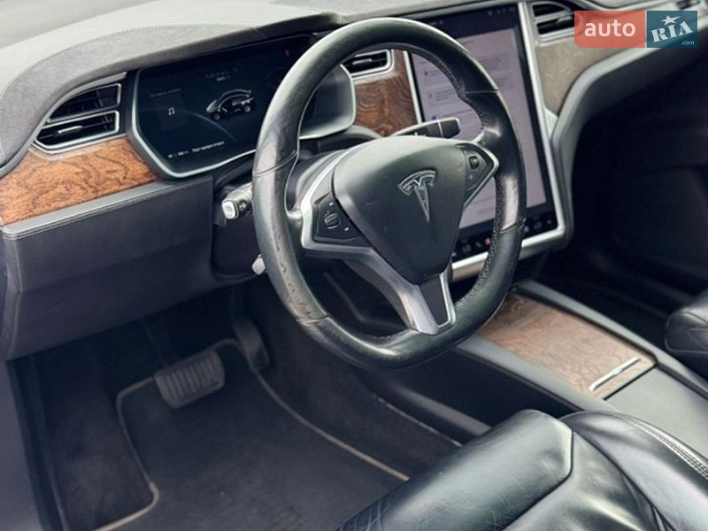 Внедорожник / Кроссовер Tesla Model X 2017 в Киеве