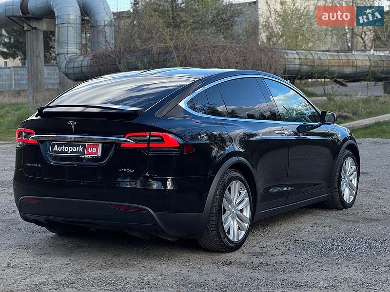 Внедорожник / Кроссовер Tesla Model X 2016 в Львове