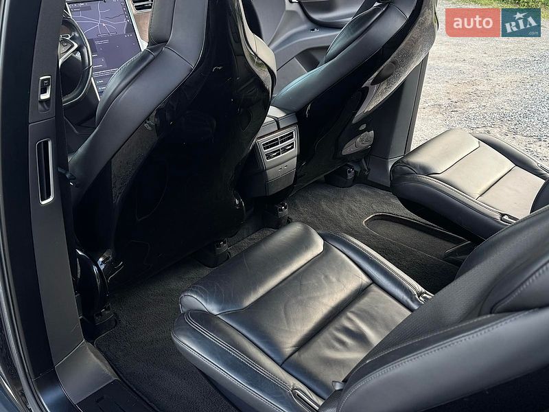 Внедорожник / Кроссовер Tesla Model X 2016 в Львове