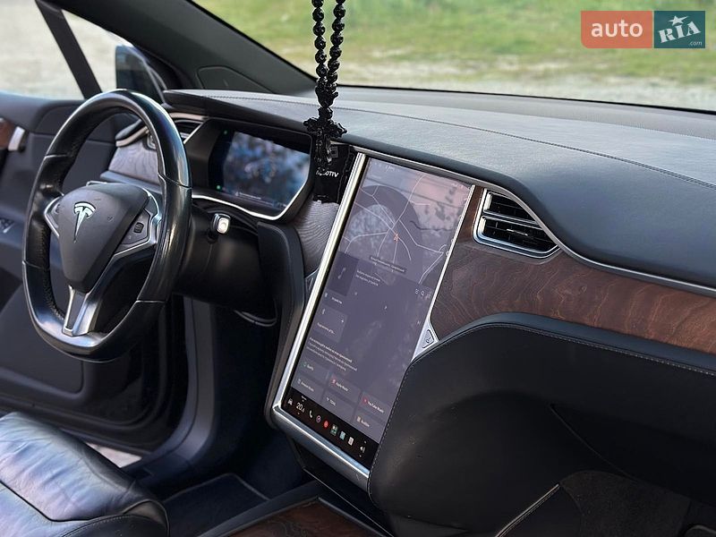 Внедорожник / Кроссовер Tesla Model X 2016 в Львове