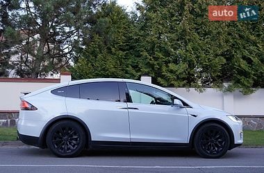 Внедорожник / Кроссовер Tesla Model X 2019 в Киеве