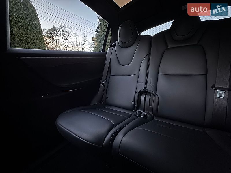 Внедорожник / Кроссовер Tesla Model X 2019 в Киеве