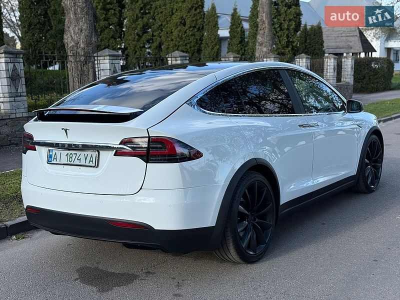 Внедорожник / Кроссовер Tesla Model X 2016 в Белой Церкви