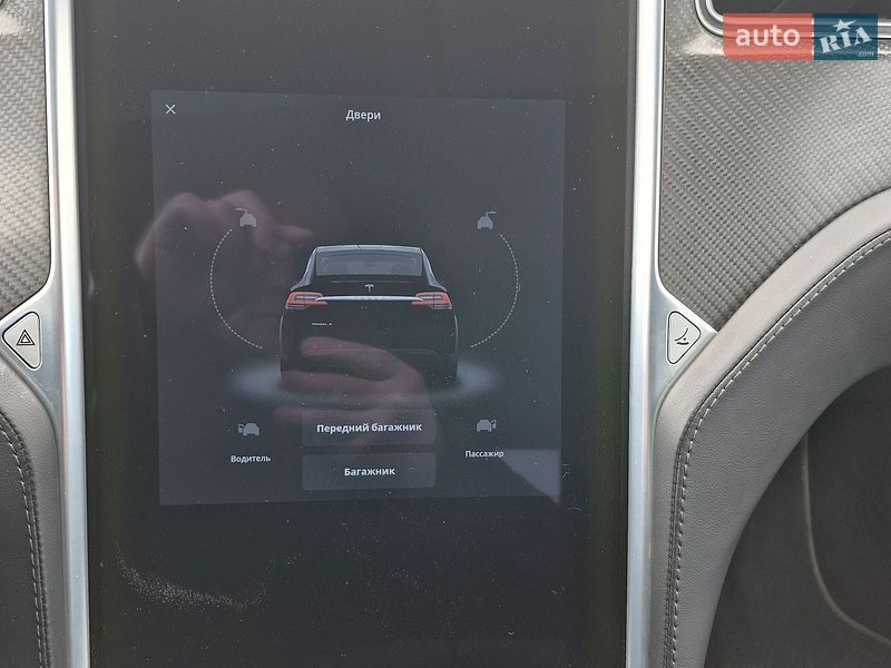 Позашляховик / Кросовер Tesla Model X 2017 в Києві