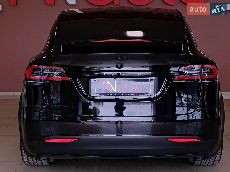 Позашляховик / Кросовер Tesla Model X 2018 в Одесі