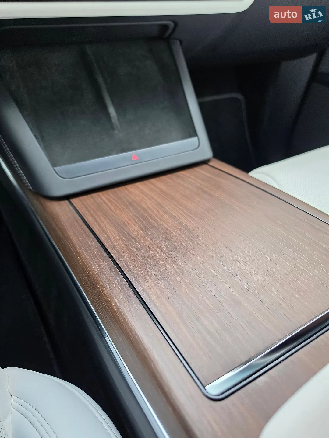 2022 Tesla Model X - мініатюра 43