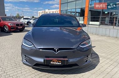 Позашляховик / Кросовер Tesla Model X 2018 в Львові