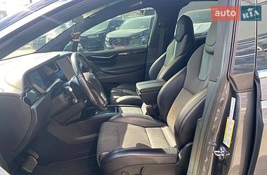 Позашляховик / Кросовер Tesla Model X 2018 в Львові