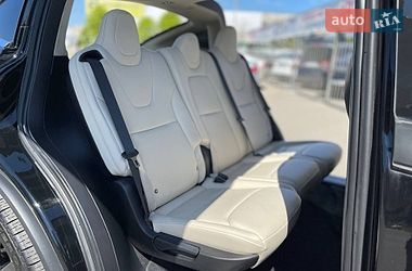 Внедорожник / Кроссовер Tesla Model X 2018 в Киеве