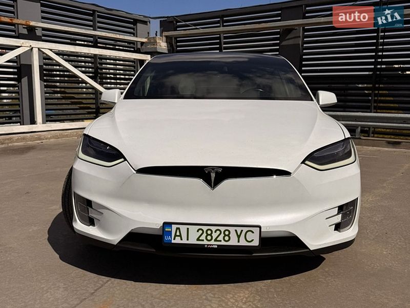 Внедорожник / Кроссовер Tesla Model X 2017 в Киеве