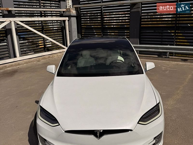 Внедорожник / Кроссовер Tesla Model X 2017 в Киеве