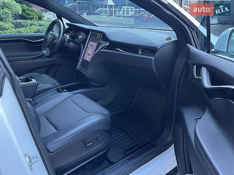Позашляховик / Кросовер Tesla Model X 2018 в Харкові