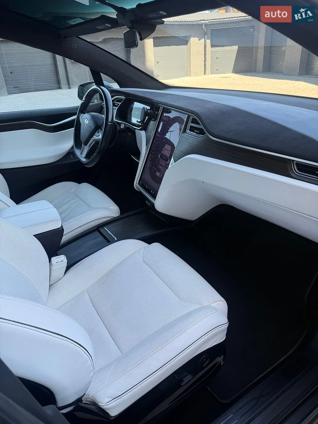 2016 Tesla Model X - мініатюра 25