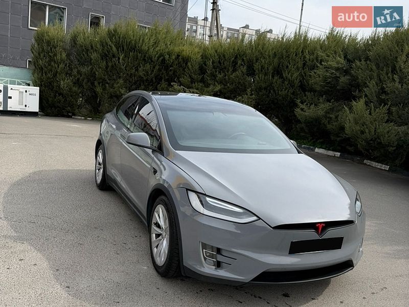 Внедорожник / Кроссовер Tesla Model X 2019 в Киеве