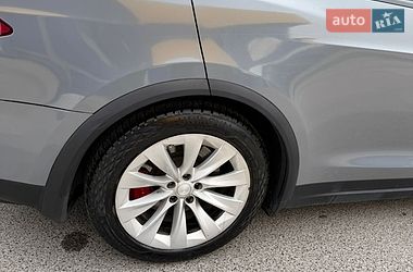 Внедорожник / Кроссовер Tesla Model X 2019 в Киеве
