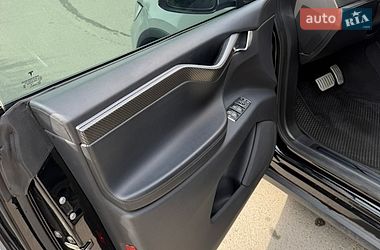 Внедорожник / Кроссовер Tesla Model X 2019 в Киеве