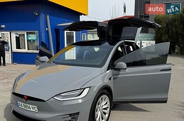 Внедорожник / Кроссовер Tesla Model X 2019 в Киеве