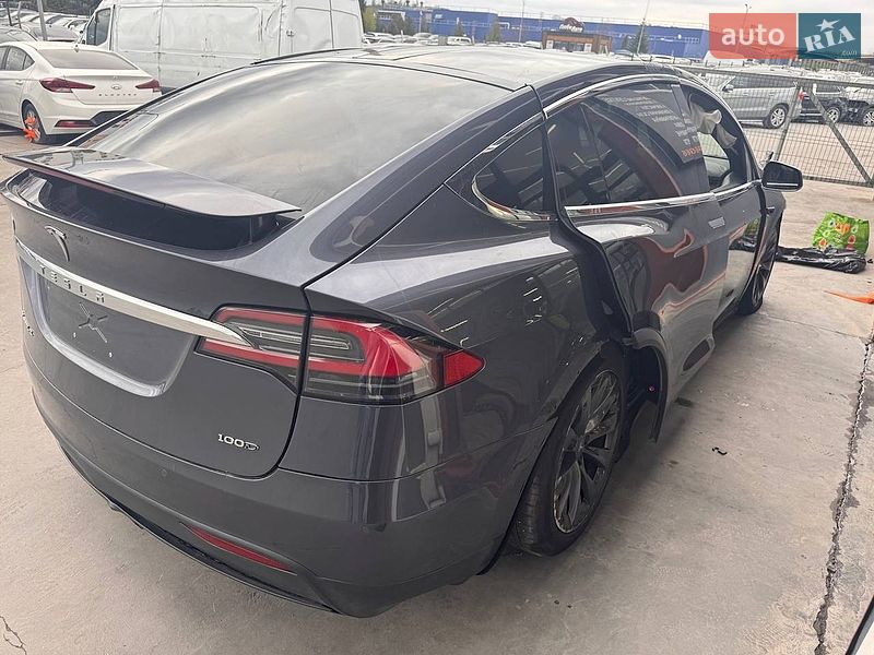 Внедорожник / Кроссовер Tesla Model X 2019 в Львове