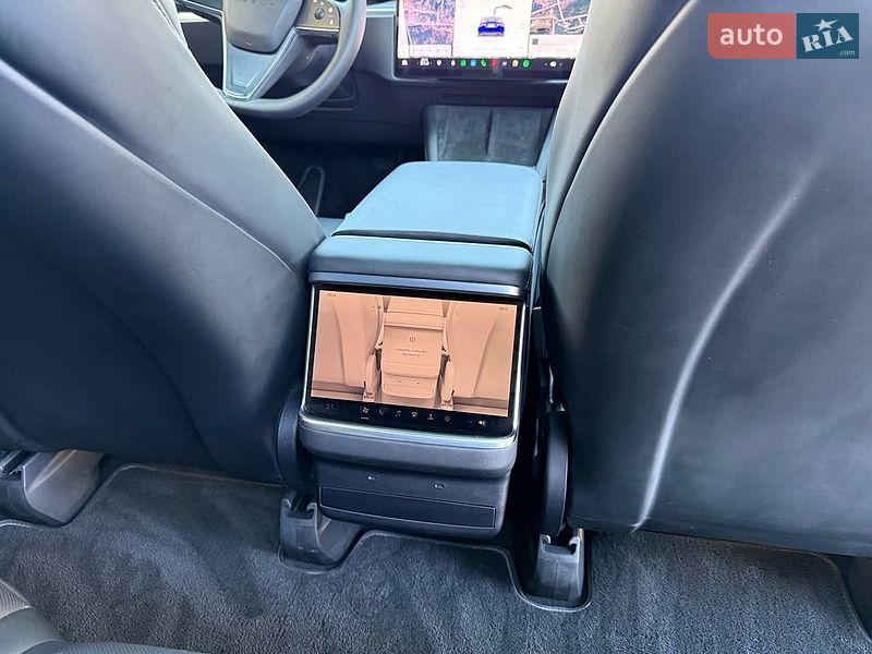 Внедорожник / Кроссовер Tesla Model X 2025 в Киеве