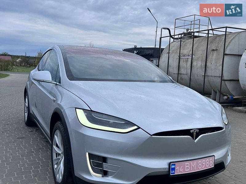 Внедорожник / Кроссовер Tesla Model X 2017 в Львове