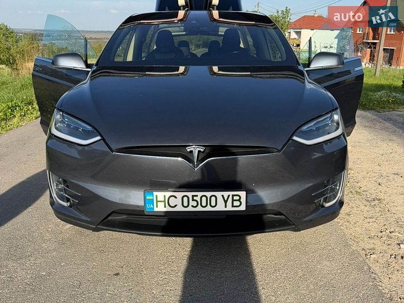 Внедорожник / Кроссовер Tesla Model X 2016 в Львове