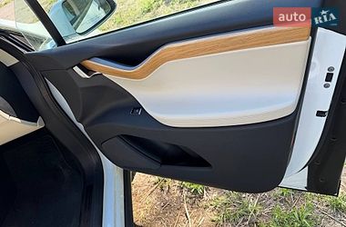 Внедорожник / Кроссовер Tesla Model X 2018 в Киеве