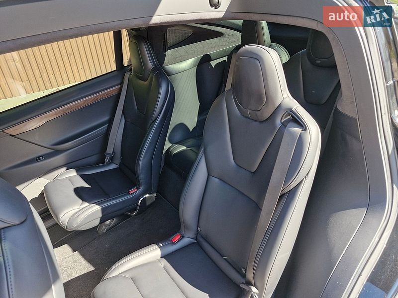 Позашляховик / Кросовер Tesla Model X 2020 в Києві