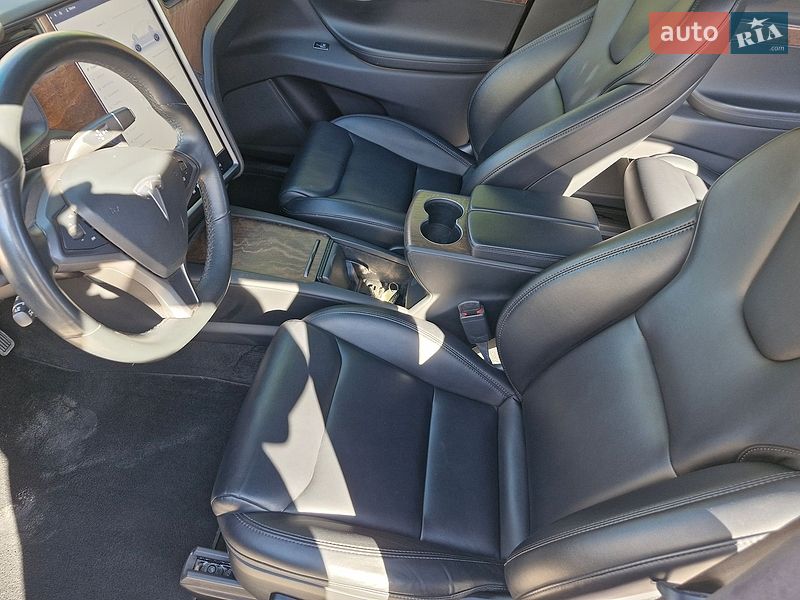 Позашляховик / Кросовер Tesla Model X 2020 в Києві