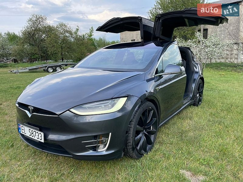 Внедорожник / Кроссовер Tesla Model X 2018 в Бродах