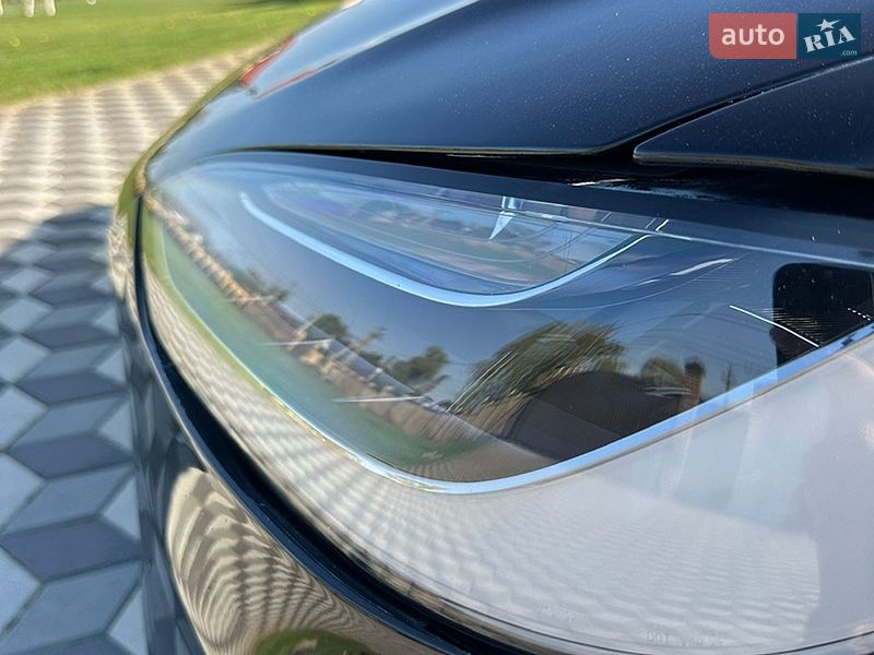 Внедорожник / Кроссовер Tesla Model X 2019 в Киеве
