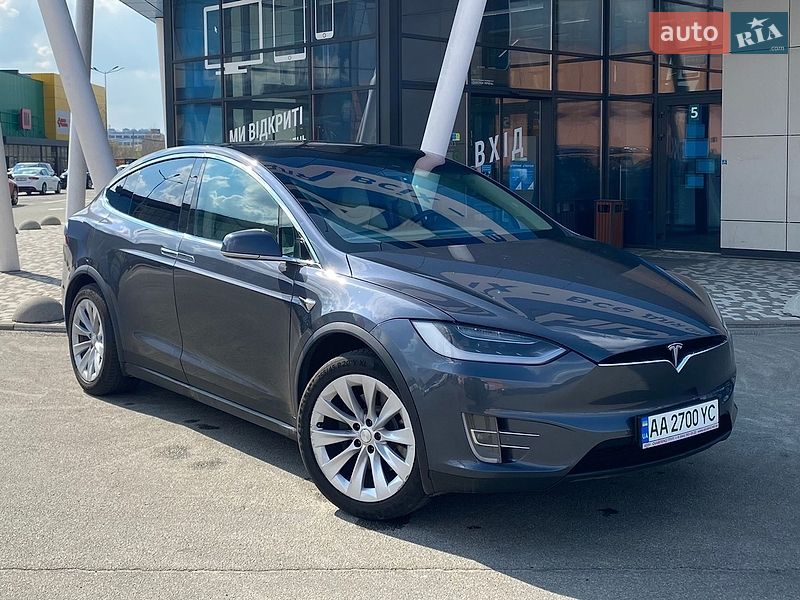 Внедорожник / Кроссовер Tesla Model X 2018 в Киеве