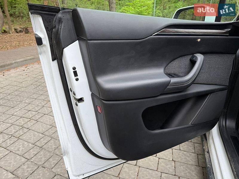 Внедорожник / Кроссовер Tesla Model X 2023 в Львове